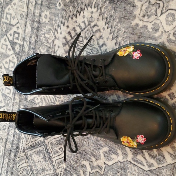 Dr. Martens Shoes - NWOT Dr Marten 1460 Floral Embroidered Boots